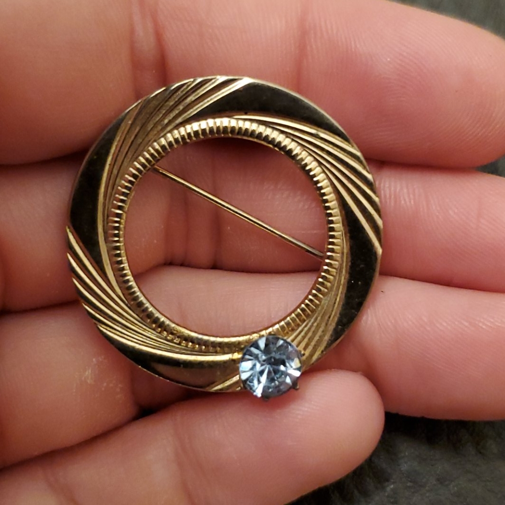 Vtg Brooch